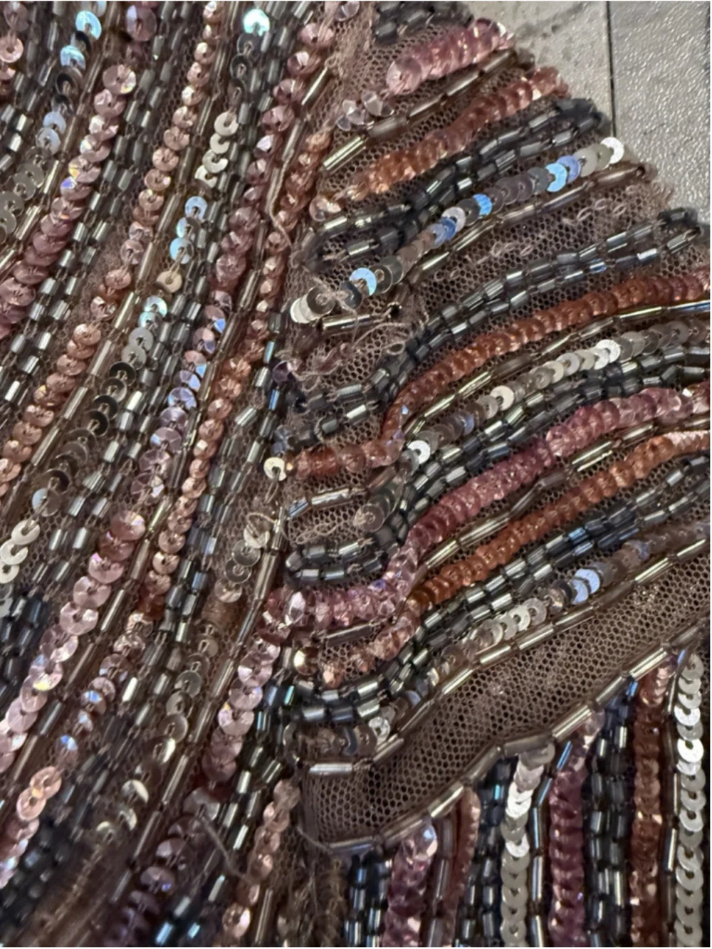 Aidan Mattox Rose Short Sleeve Glitzy Beaded V-Neck Shift Cocktail Dress 12